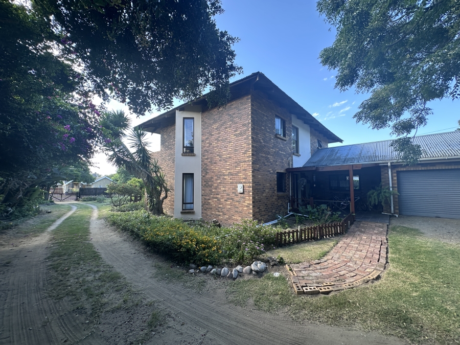 4 Bedroom Property for Sale in The Island Western Cape